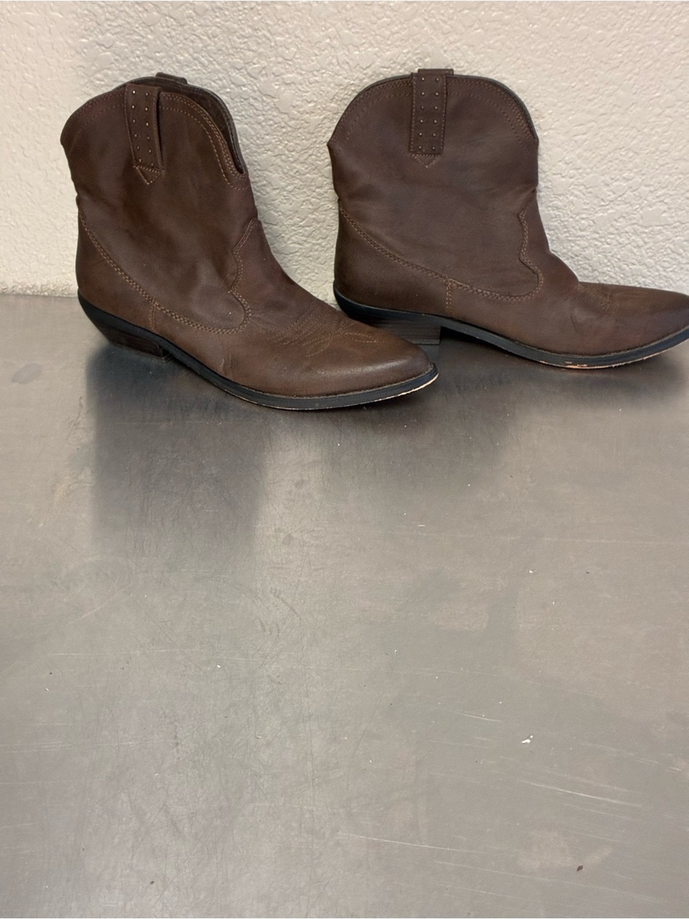 Women's Brown Western Ankle Boots - Classic Pull-On Cowboy Style